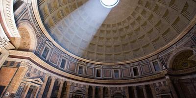 À l'intérieur du Panthéon à Rome