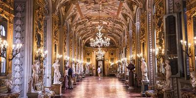 Galerie des miroirs dorés du Palazzo Doria Pamphilj à Rome