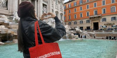 Touristation-Tour vor dem Trevi-Brunnen