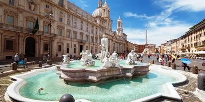 Piazza Navona Brunnen Fußwanderung Rom