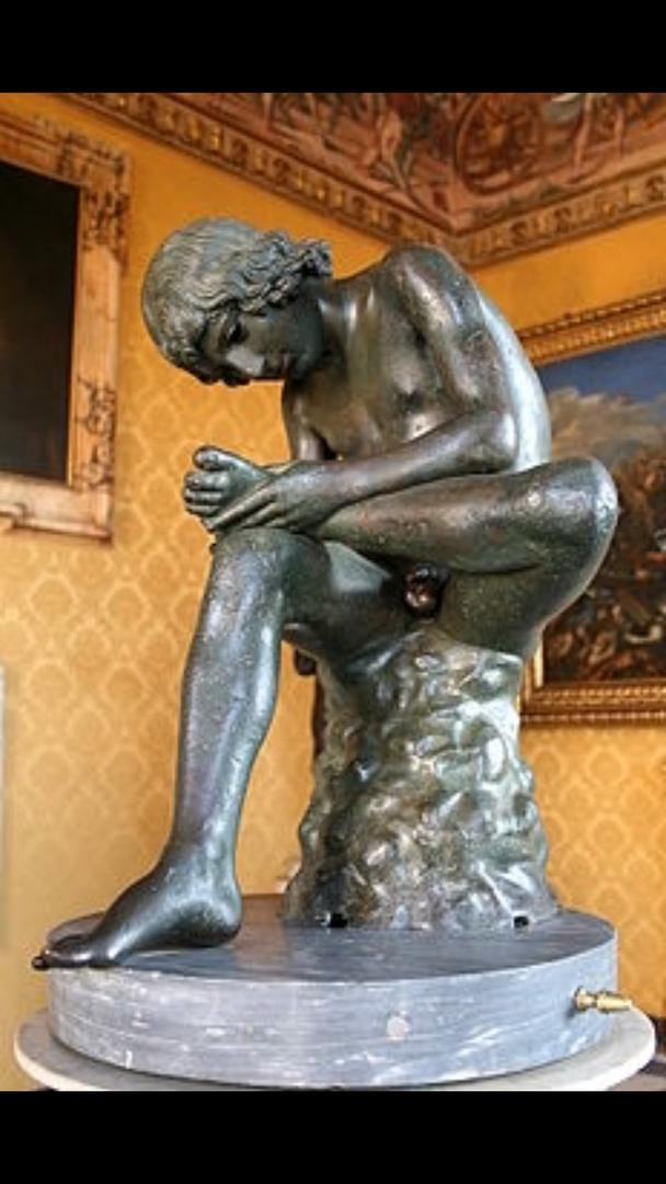 Antica scultura in bronzo "Spinario"