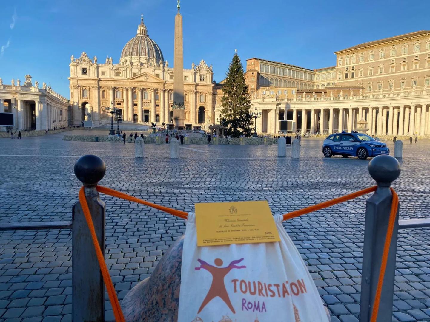Petersdom in der Ferne Rome Experience Pass