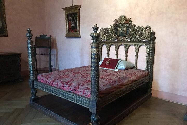 Letto cerimoniale in una camera da letto papale all'interno di Castel Sant'Angelo