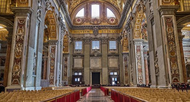 Interno della Basilica di San Pietro