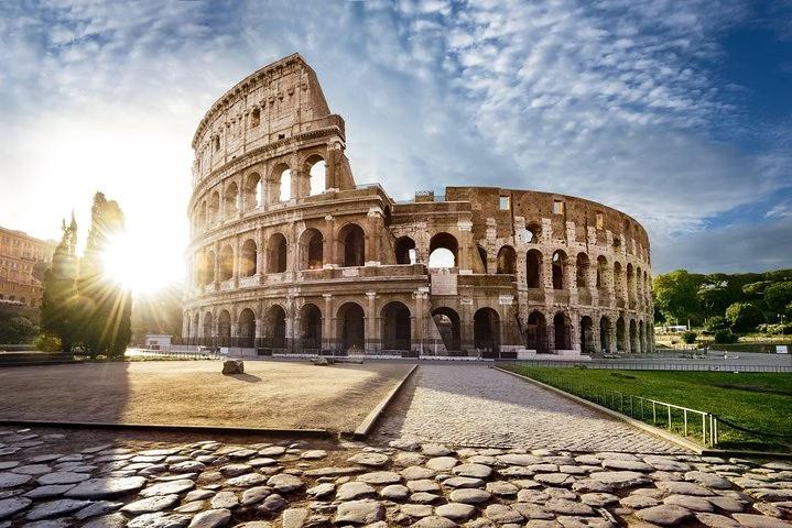 Colosseum en un día soleado