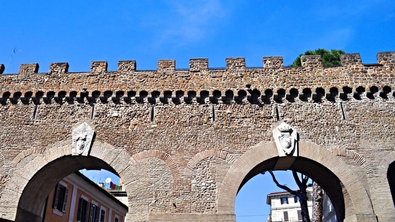 Close-up do Passetto di Borgo