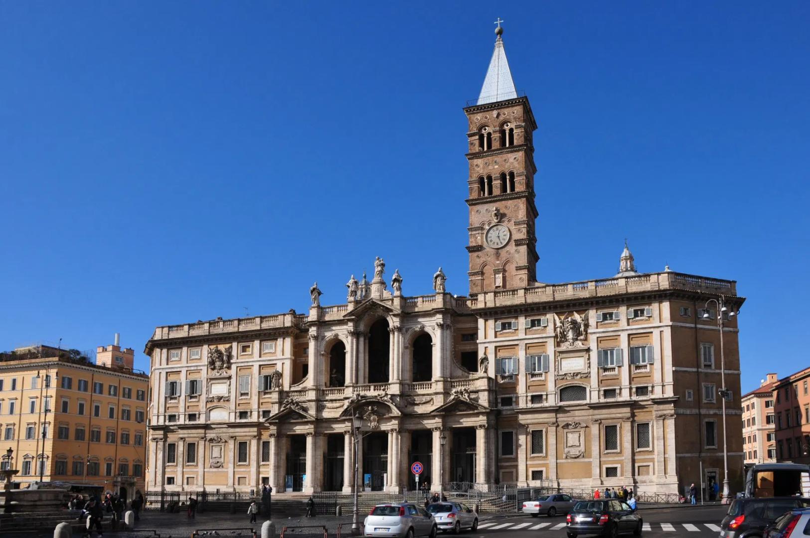Santa Maria Maggiore Basilica from the outside