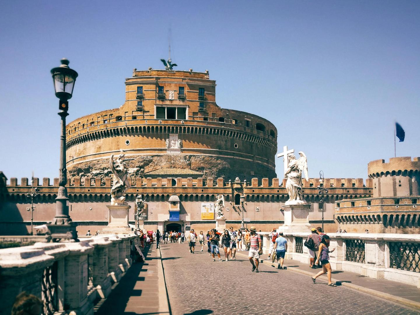 Castel Sant'Angelo dall'esterno