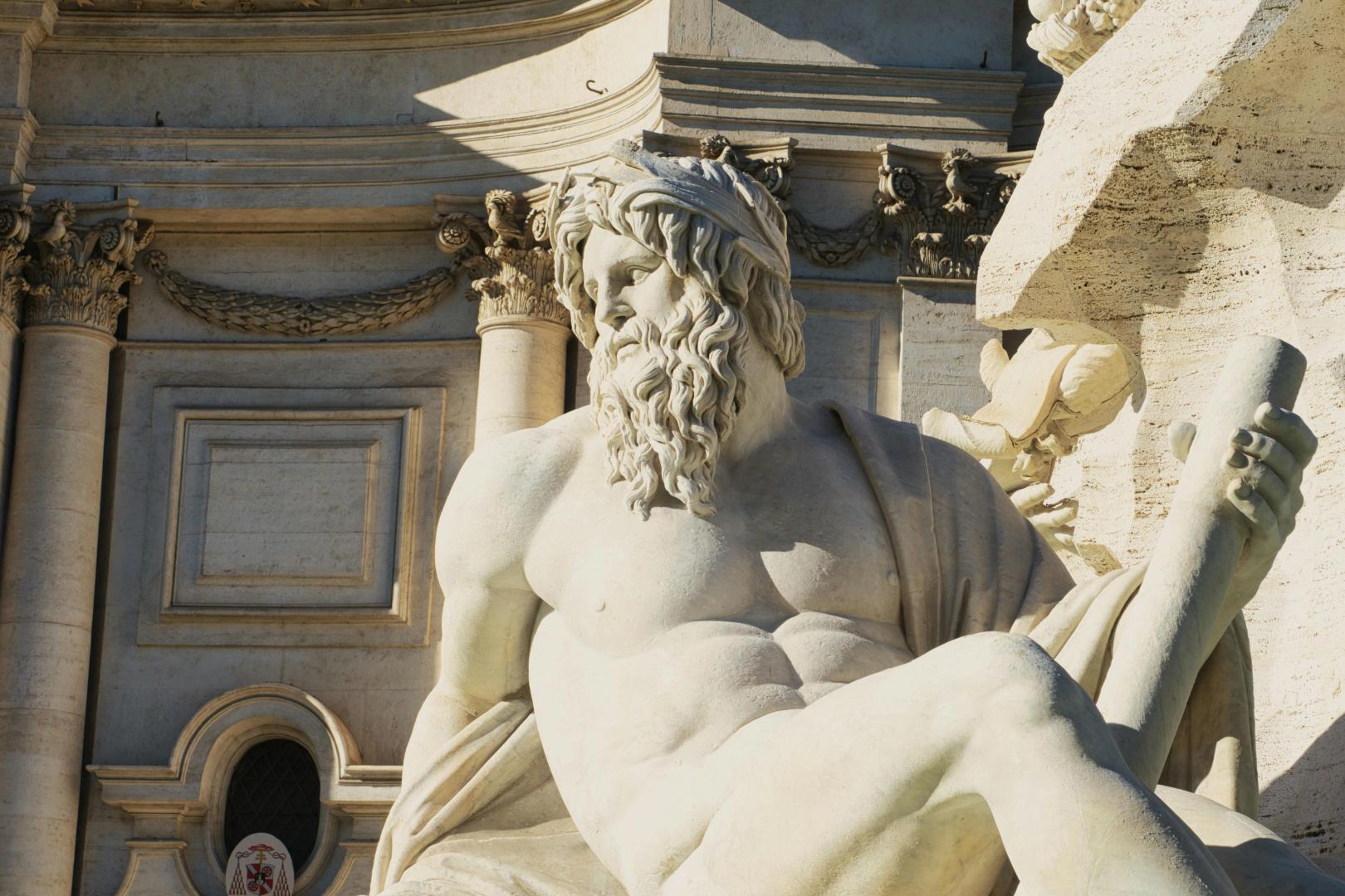 Titan Oceanus schmückt den Trevi-Brunnen