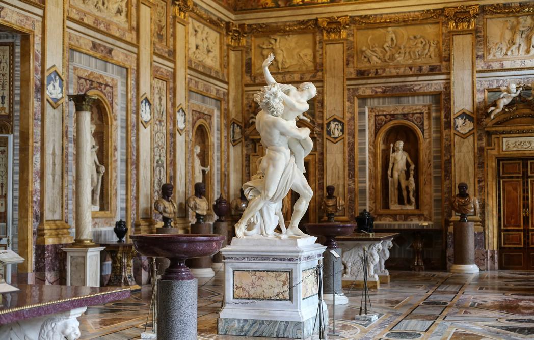 Die Entführung der Proserpina von Bernini in der Borghese-Galerie