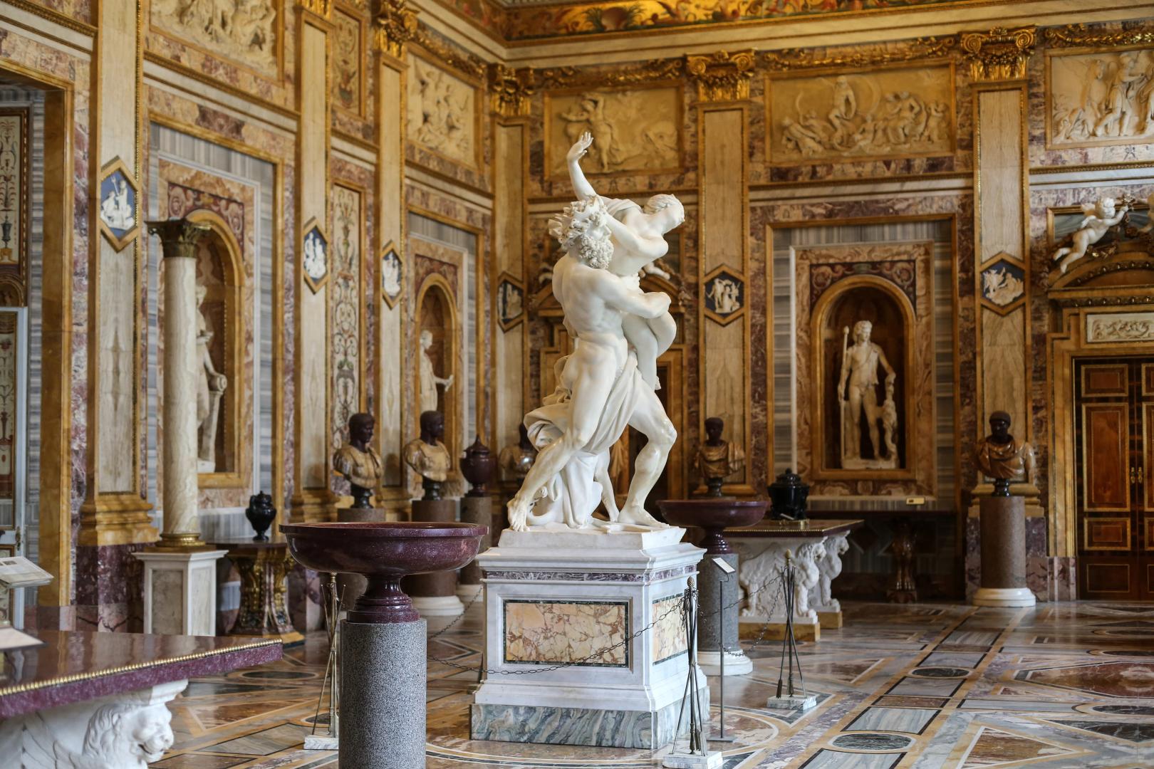 Die Entführung der Proserpina von Bernini in der Borghese-Galerie