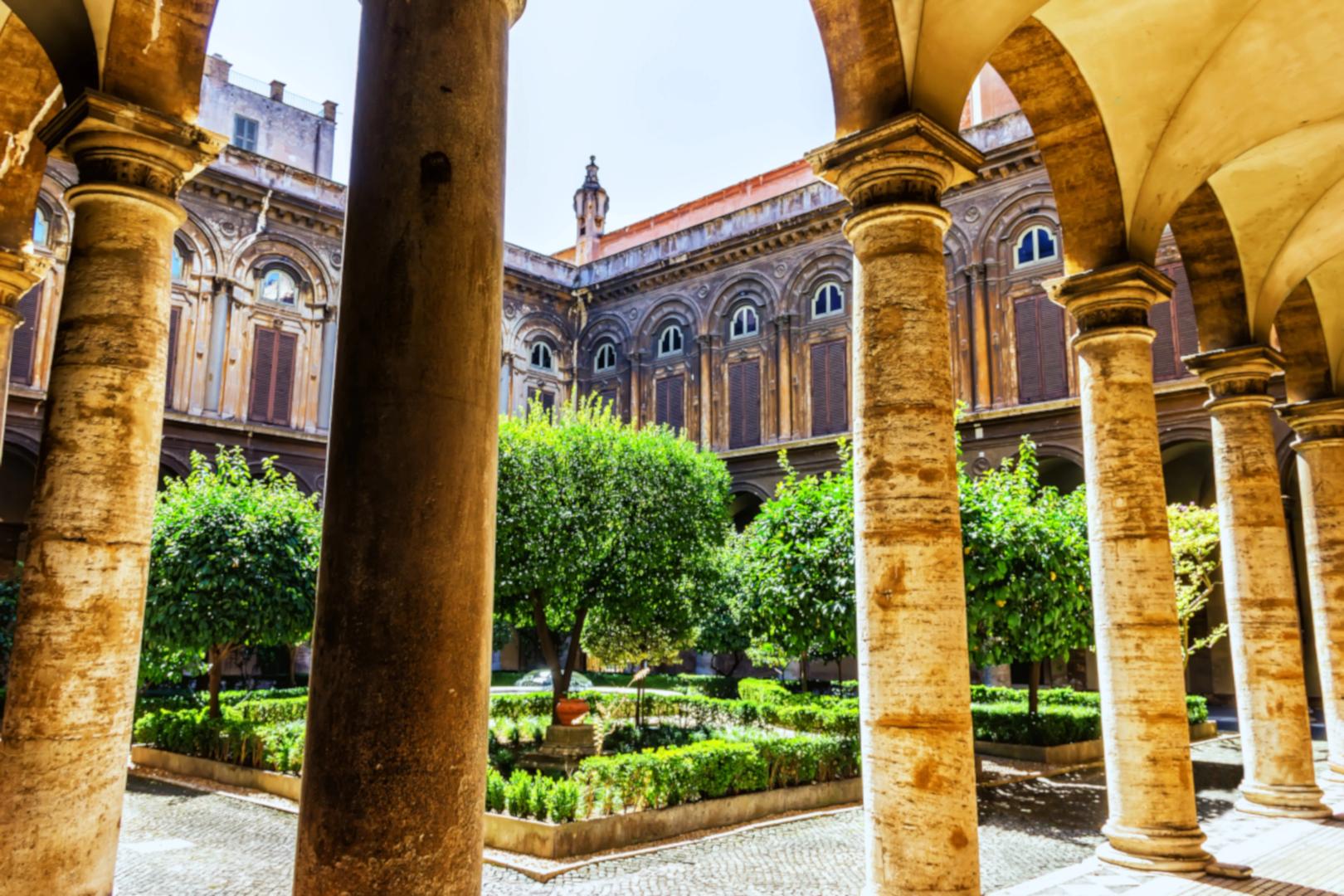 Innenhof des Palazzo Doria Pamphilj Rome Experience Pass