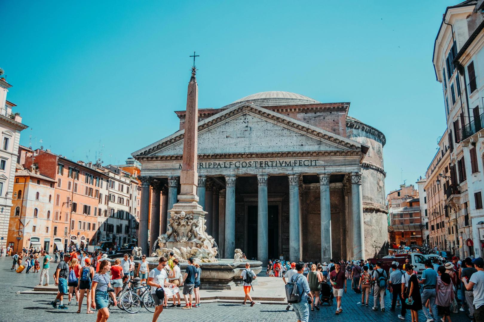 Pantheon von außen