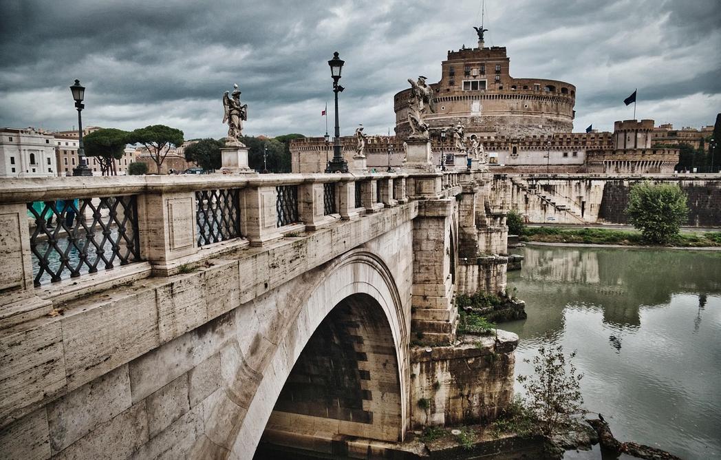 Castel Sant'Angelo de longe