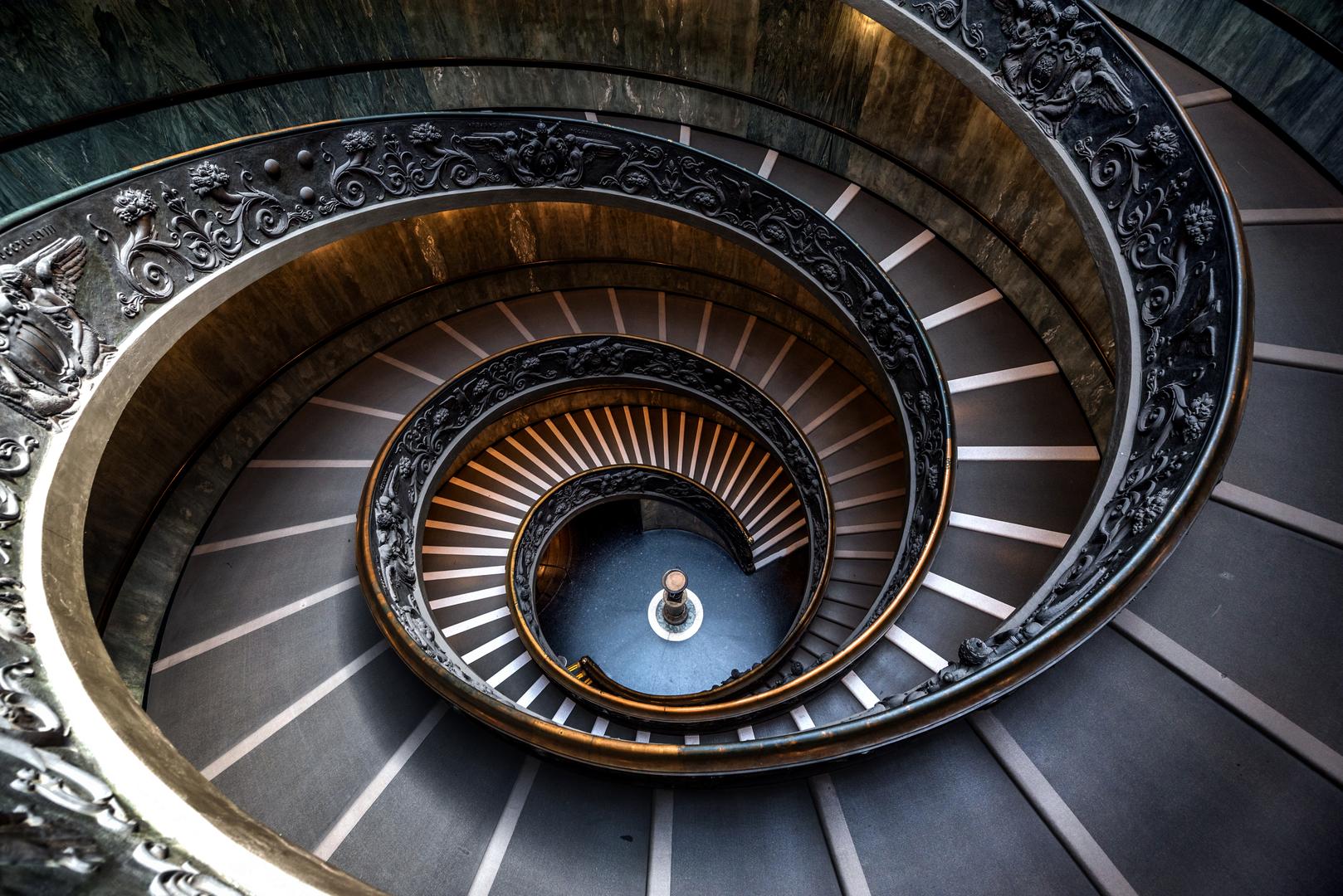 Escadaria de Bramante nos Museus Vaticanos